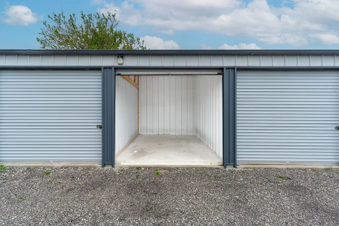 secured units in Oglesby, IL 